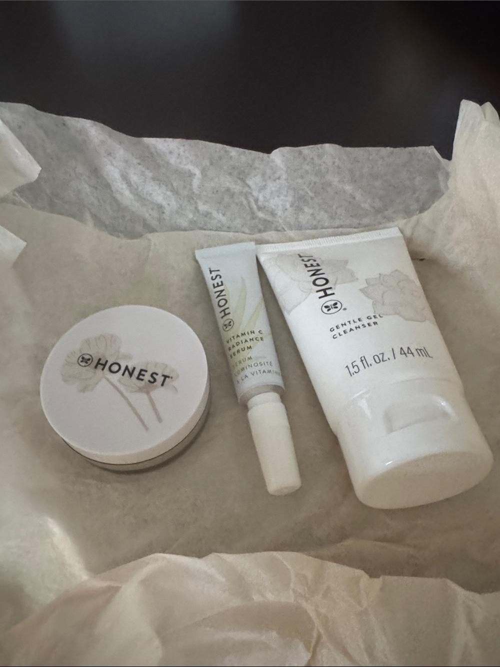 HoNEST Fragrances Gentle Gel Cleanser Trio - Pink & White Skincare Set - Picture 4 of 4